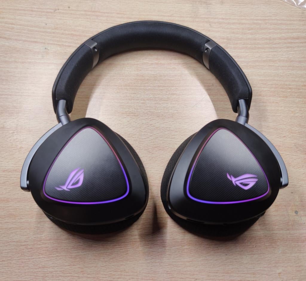 ASUS ROG DELTA II Gaming Headset, Overige merken, Ophalen of Verzenden, Zo goed als nieuw, Over oor (circumaural)