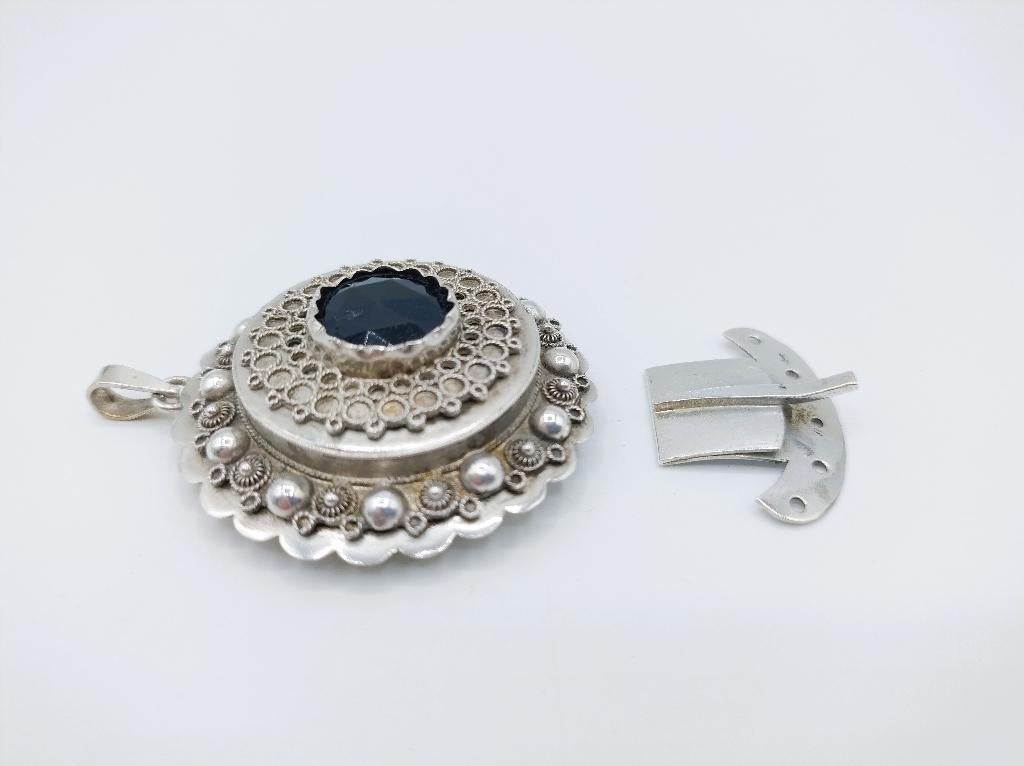 Zilveren klederdracht hanger, ca. 1910, Verzenden, Zilver, Hanger