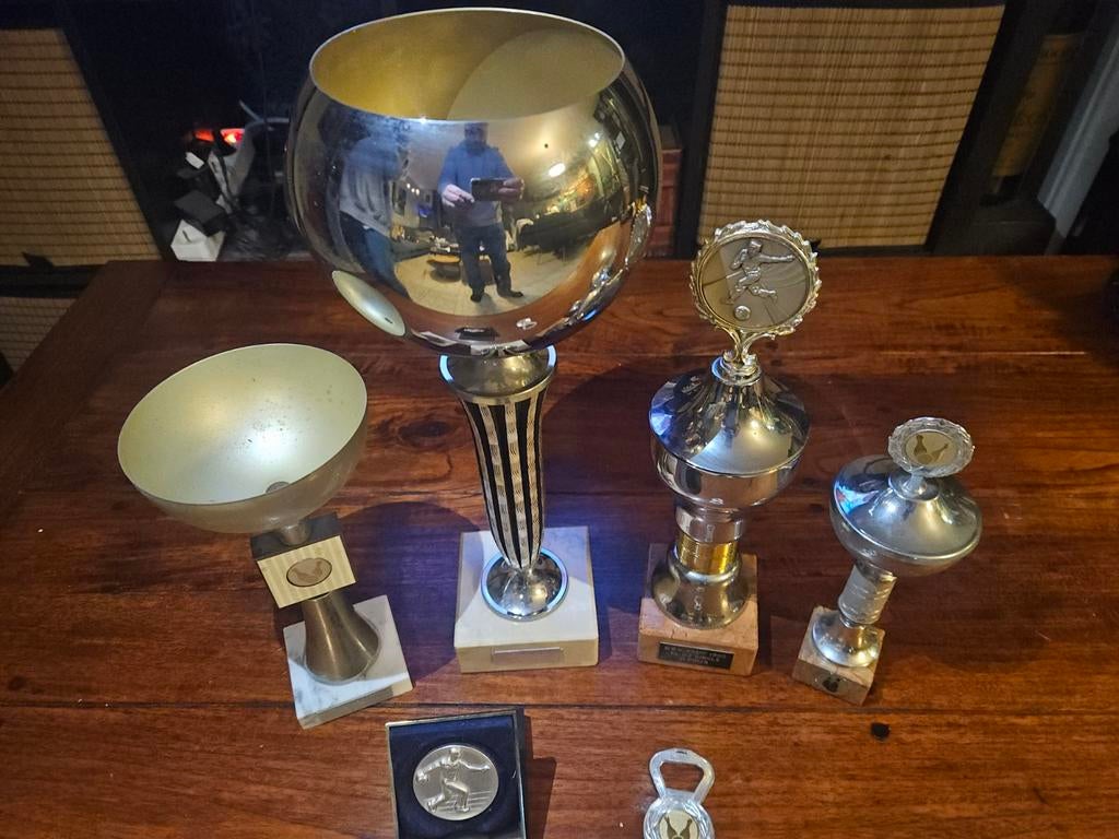 4x bowling bekers 1flesopener 1 medaille, Ophalen of Verzenden
