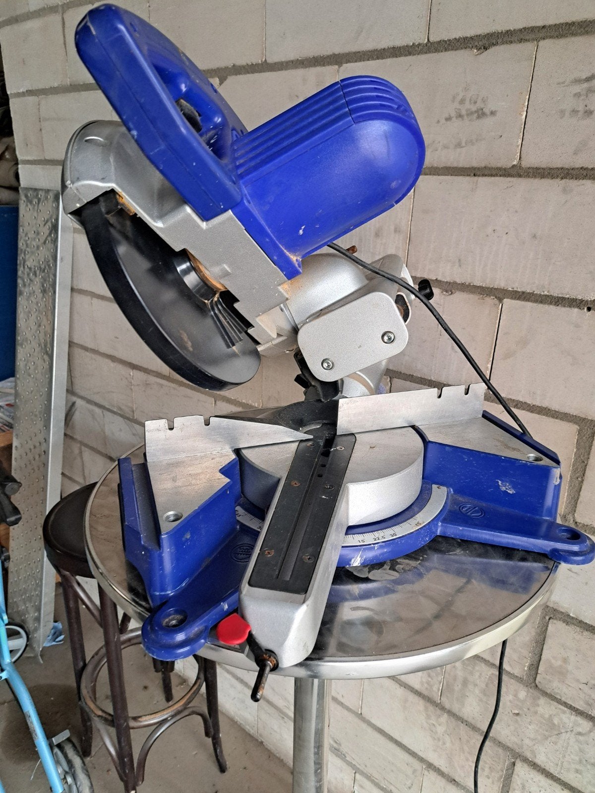 metabo verstek cirkel zaag., Ophalen, Gebruikt, Afkortzaag, 30 tot 70 mm