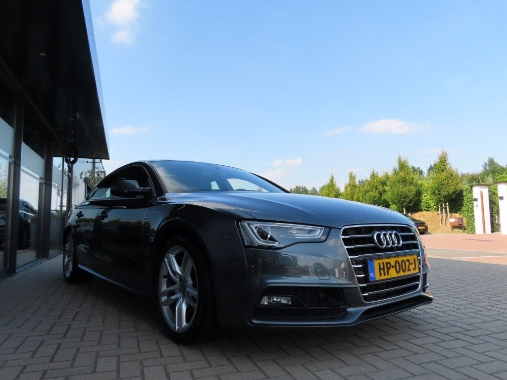Audi A5 1.8 TFSI Automatic Sport Edition Ecc Acc 2x Pdc 2015, Auto's, Parkeersensor, Gebruikt, Euro 6, 4 cilinders