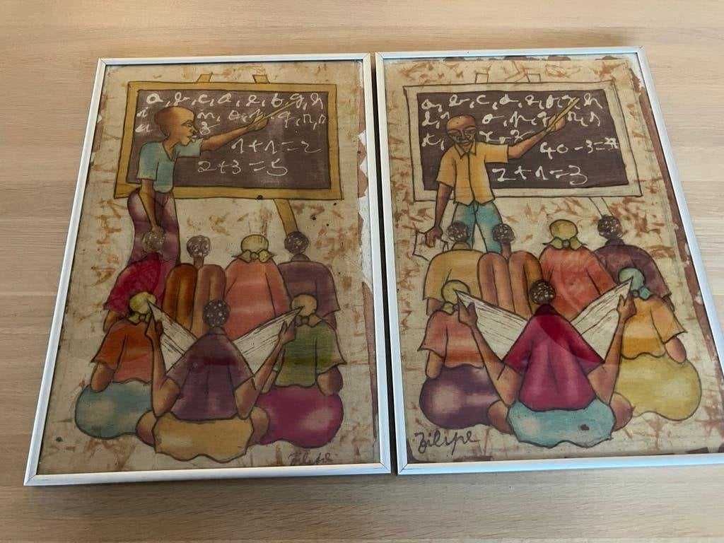 Twee batik schilderijen lerares en leraar samen 30€, Ophalen of Verzenden, Ingelijst, 46 cm, Overige herkomsten