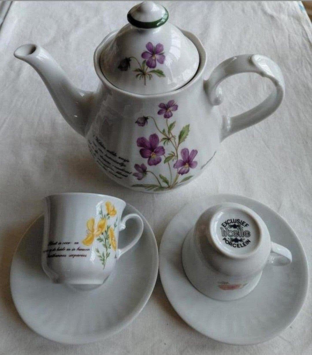 Libelle kopjes mok theepot koffiepot paarse viooltjes, Ophalen of Verzenden, Zo goed als nieuw, Overige stijlen, Kop(pen) en/of Schotel(s)
