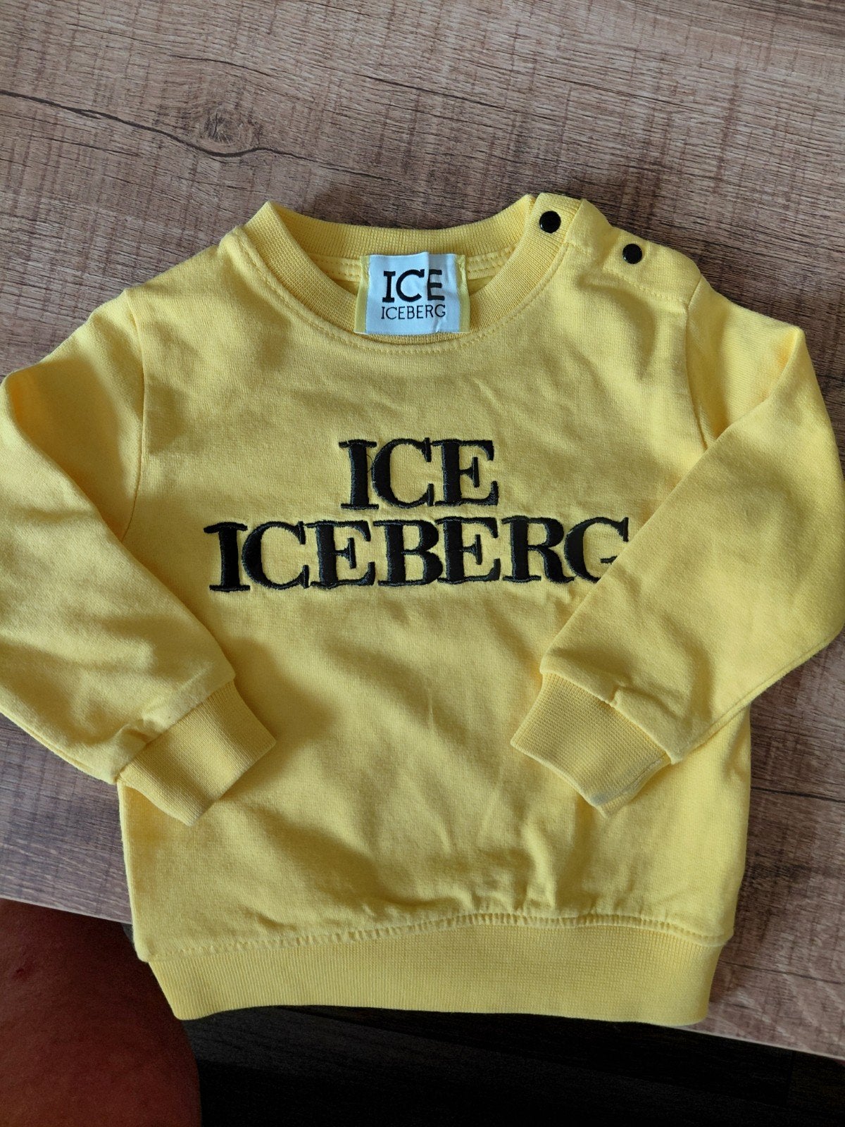 Iceberg baby merk sweater maat 68, Zo goed als nieuw, Iceberg, Truitje of Vestje, Verzenden