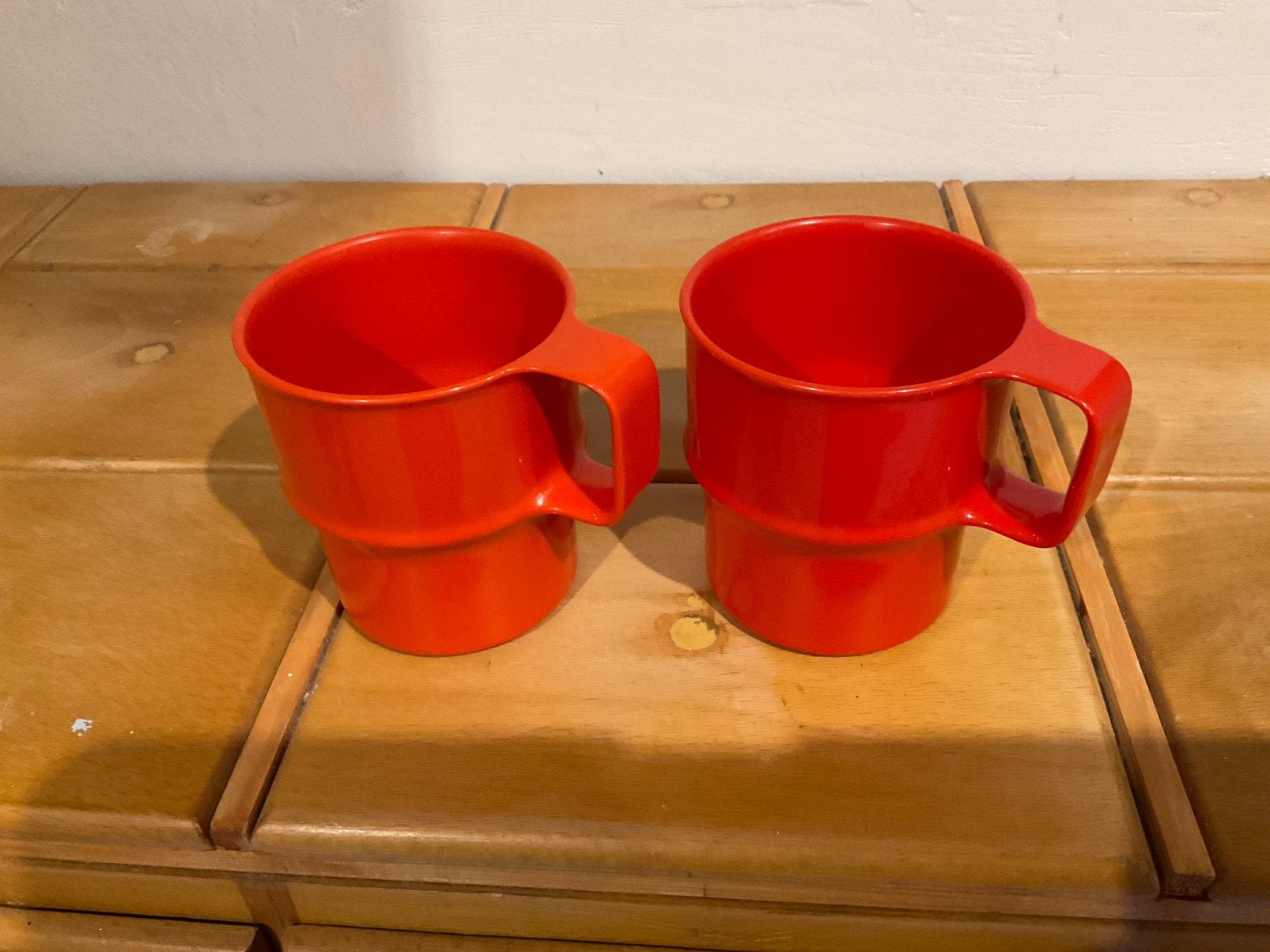 Plastic bekers voor de camping, Ophalen, Zo goed als nieuw