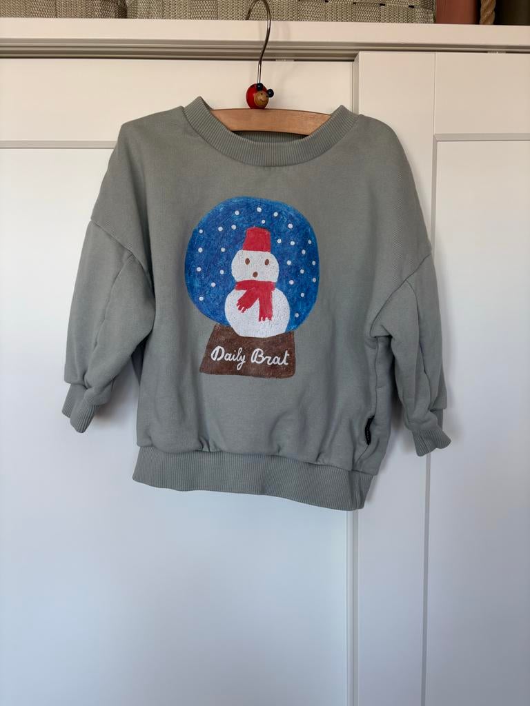 Daily Brat sweater met sneeuwbol print - Maat 2-3 jaar, Ophalen of Verzenden, Zo goed als nieuw, Jongen of Meisje