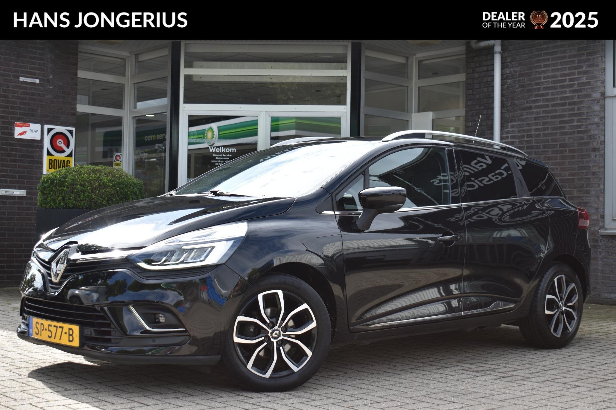 Renault Clio Estate 0.9 TCe Intens NAVIGATIE | PARKEERCAMERA, Voorwielaandrijving, 898 cc, Gebruikt, 580 kg