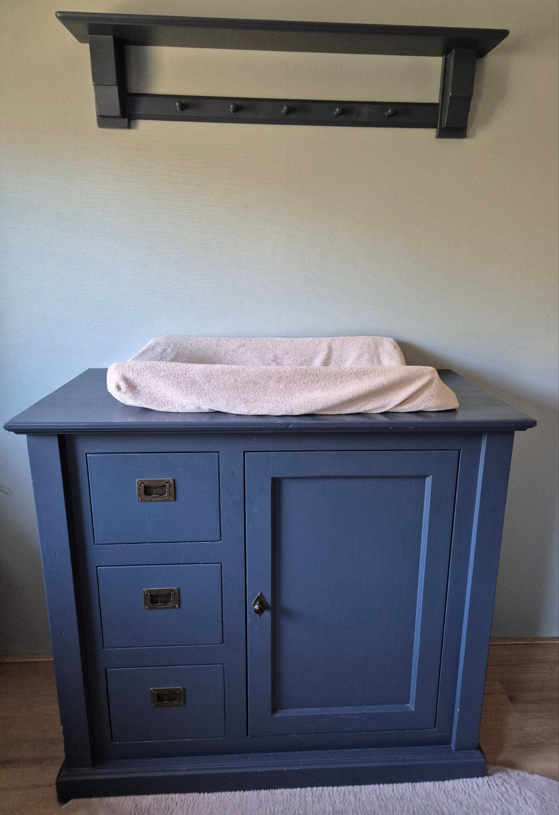 Commode met bedje en matras, Ophalen, Gebruikt, 50 tot 70 cm, 90 tot 105 cm
