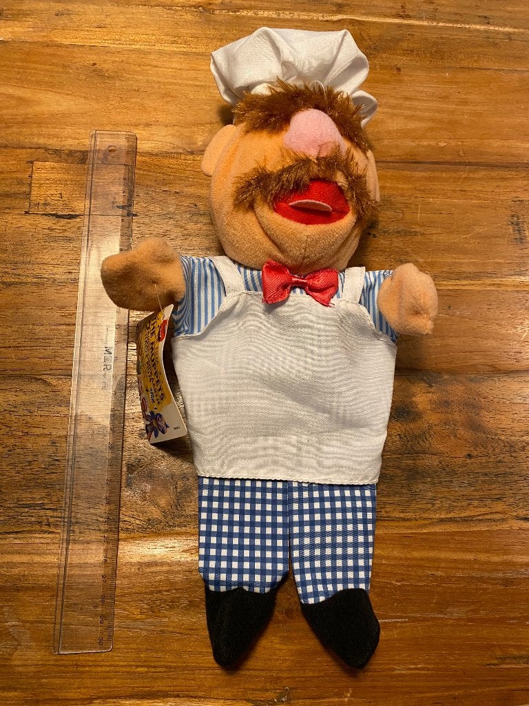 Nieuwe Muppets Chef en Miss Piggy handpoppen, Ophalen of Verzenden, Nieuw, Tv, Actiefiguur of Pop