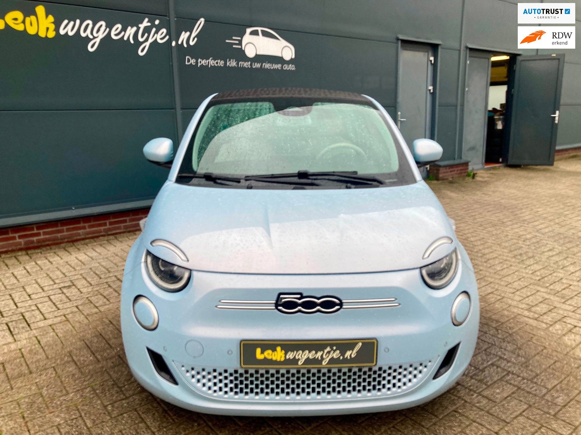 Fiat 500 C e La Prima 42 kWh Cabrio *camera *carplay *cruise, Auto's, Gebruikt, 118 pk, Cabriolet, Leder