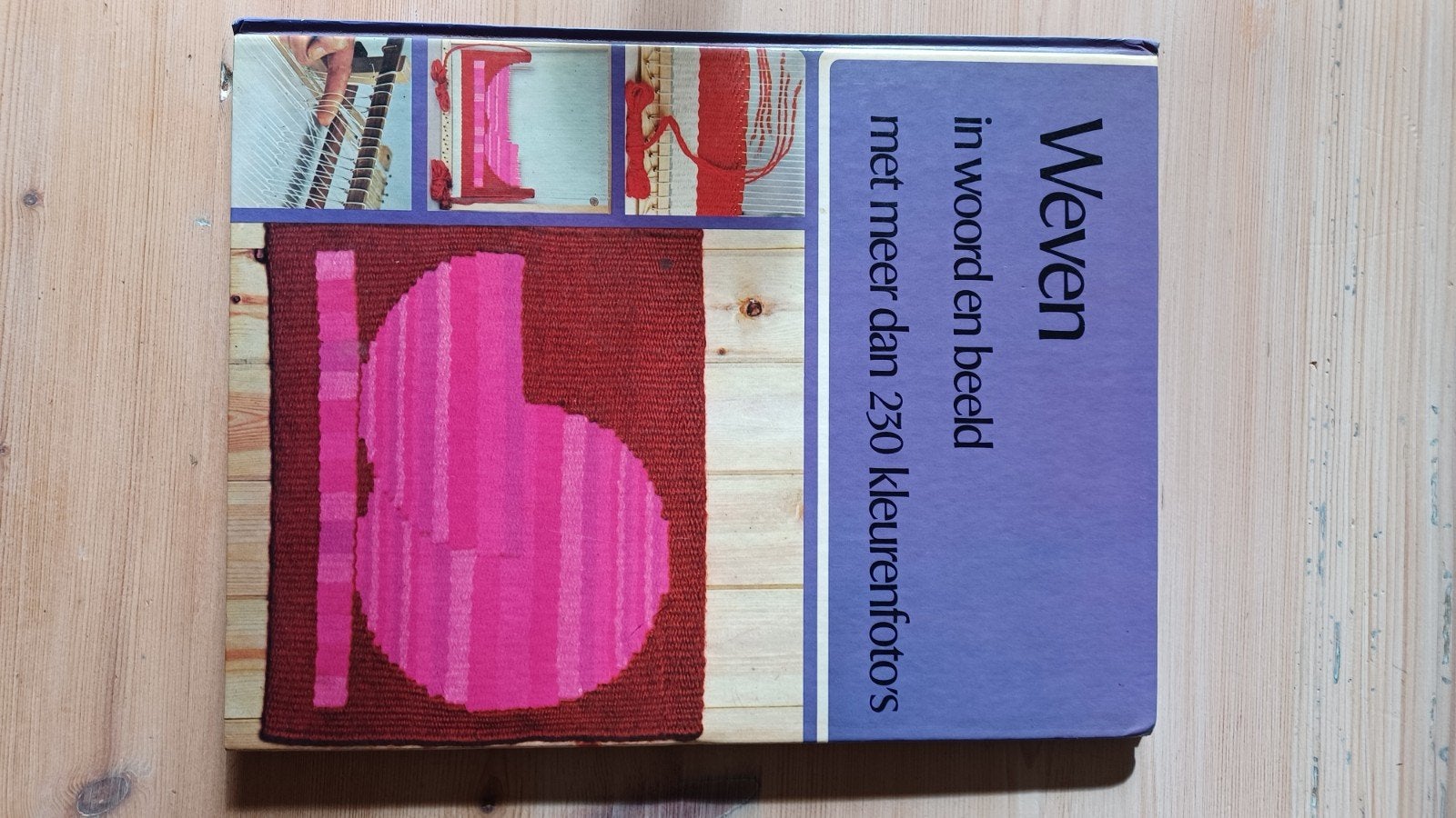 Weven in woord en beeld - Handboek met kleurenfoto's, Ophalen of Verzenden, Gelezen, Overige onderwerpen, Hilary Chetwynd