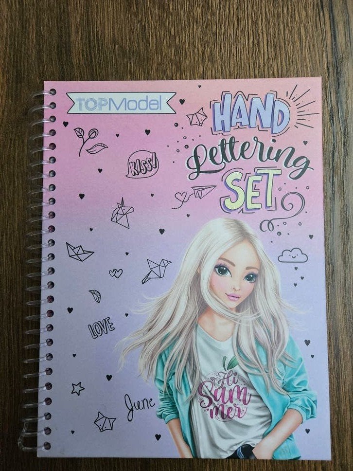 TOPModel Hand Lettering Set - Nieuw, Hobby en Vrije tijd, Tekenen, Ophalen of Verzenden, Nieuw, Boek of Gids