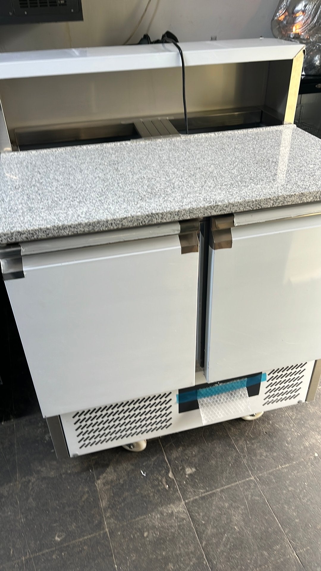 Ecofrost Piza saladette Koelwerkbank 2 deurs nieuw !!, Ophalen, Koelen en Vriezen