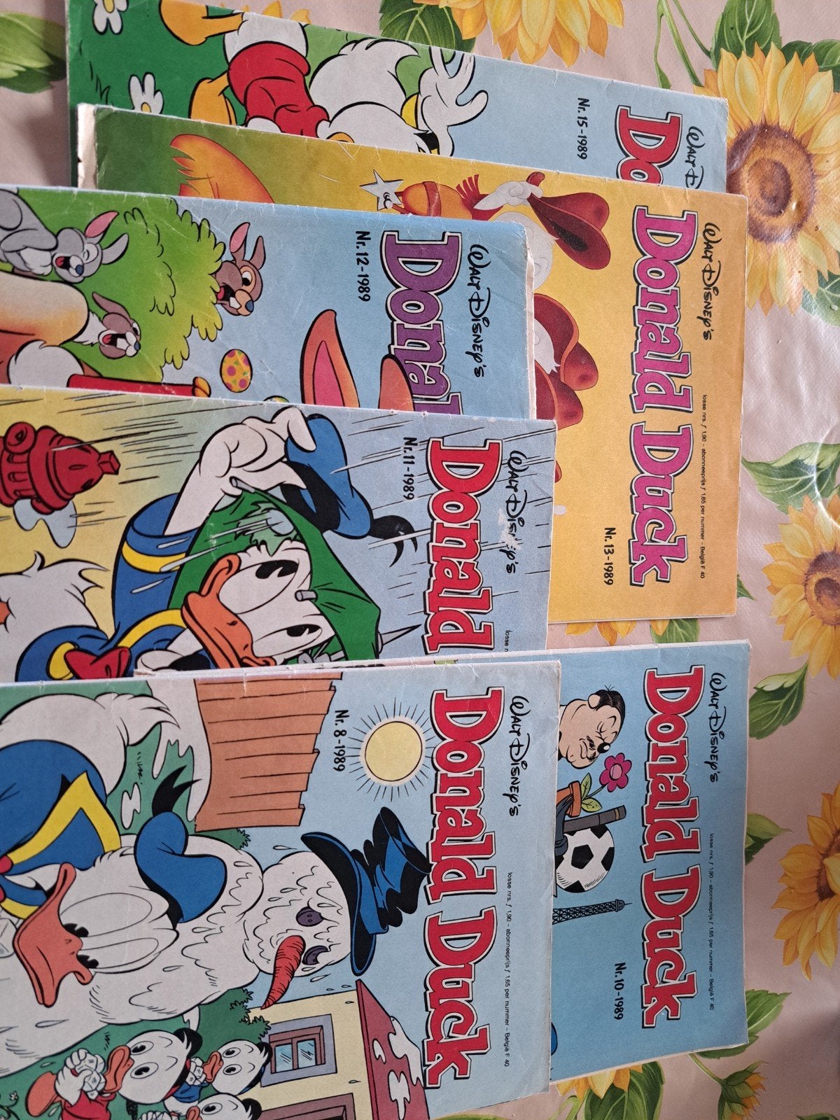 Donald Duck stripboeken uit 1989 - Diverse nummers, Boeken, Meerdere stripboeken, Ophalen of Verzenden, Gelezen