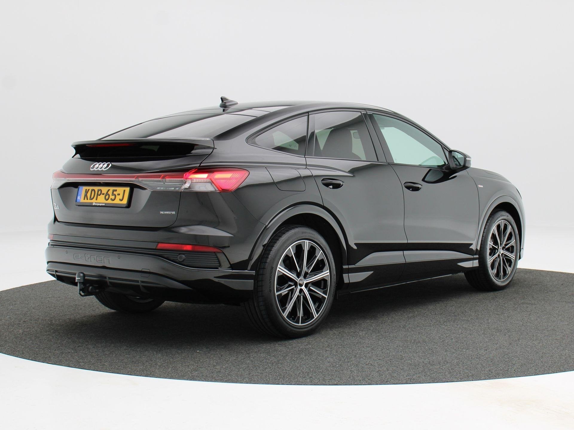 Audi Q4 Sportback e-tron 45 | S Edition Competition | 286 PK, Automaat, Zwart, 82 kWh, Zwart