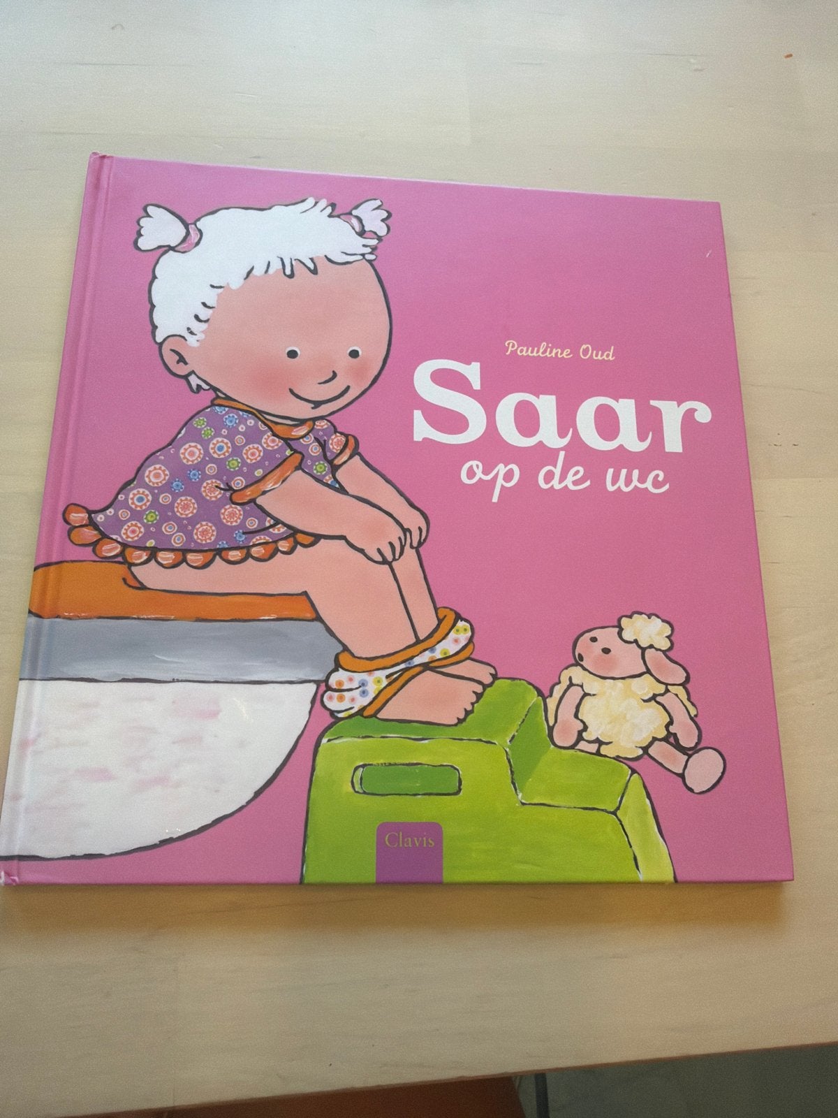 Saar op de wc - Pauline Oud (Clavis), Fictie algemeen, Meisje, Ophalen of Verzenden, Zo goed als nieuw