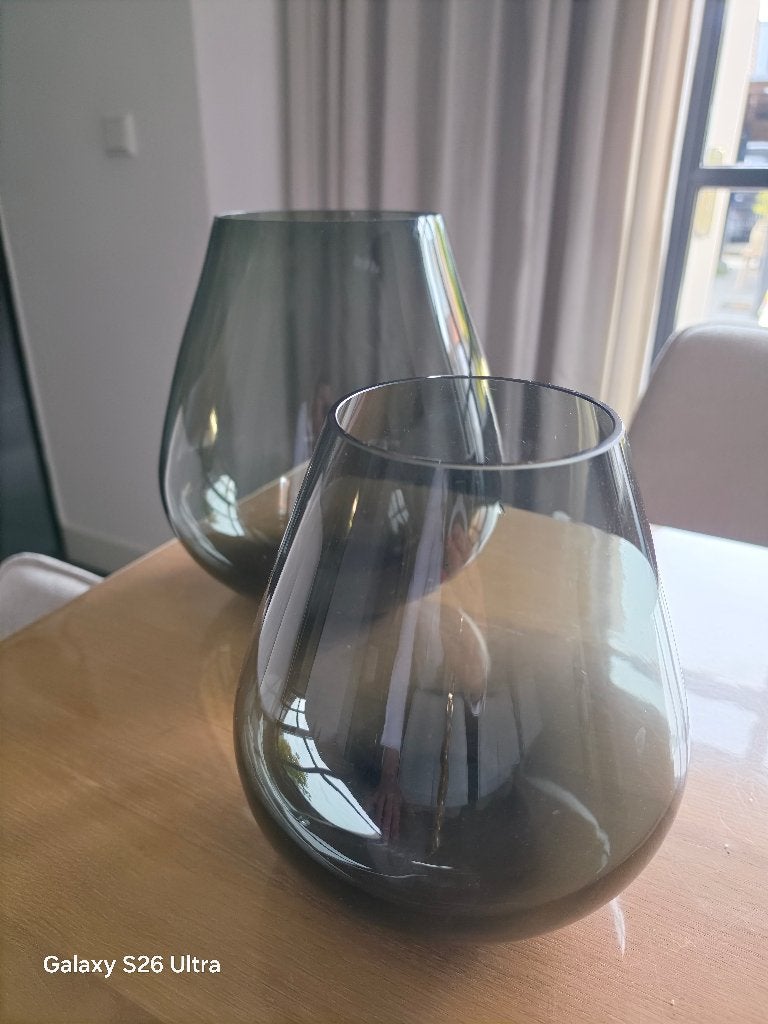 Vazen, Ophalen, Zo goed als nieuw, Zwart, Glas