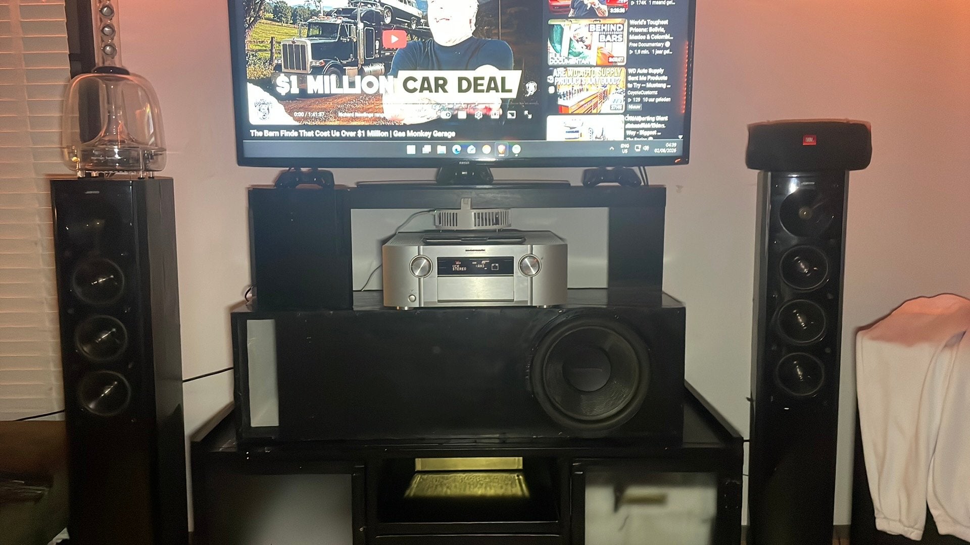 Low-Rider 1500 Watt (22,7 kilo) Subwoofer met gepooorte kist, Audio, Tv en Foto, Gebruikt, Subwoofer, Ophalen, 150 watt of meer