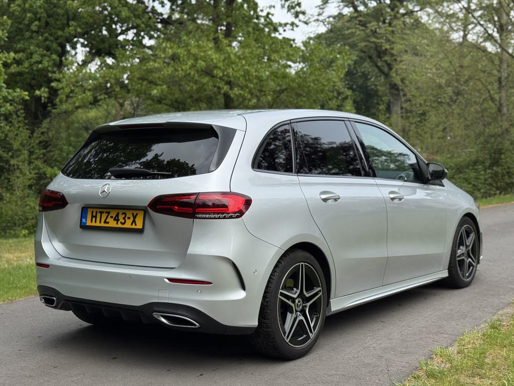Mercedes-Benz B-Klasse 220d AMG Burmester Pano 360, Parkeercamera, Gebruikt, 1465 kg, Bedrijf