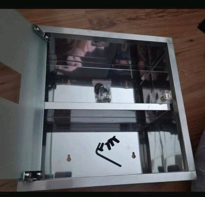 Nieuw medicijnkastje met slot, Ophalen of Verzenden, Nieuw