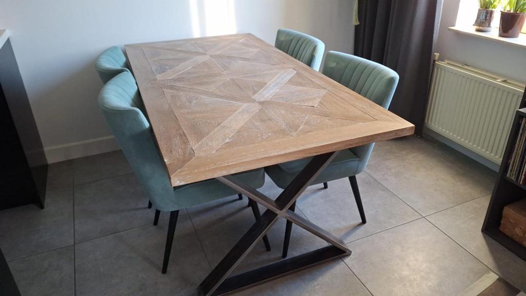 Eettafel met kruispoot, 200 cm of meer, Zo goed als nieuw, Rechthoekig, 50 tot 100 cm