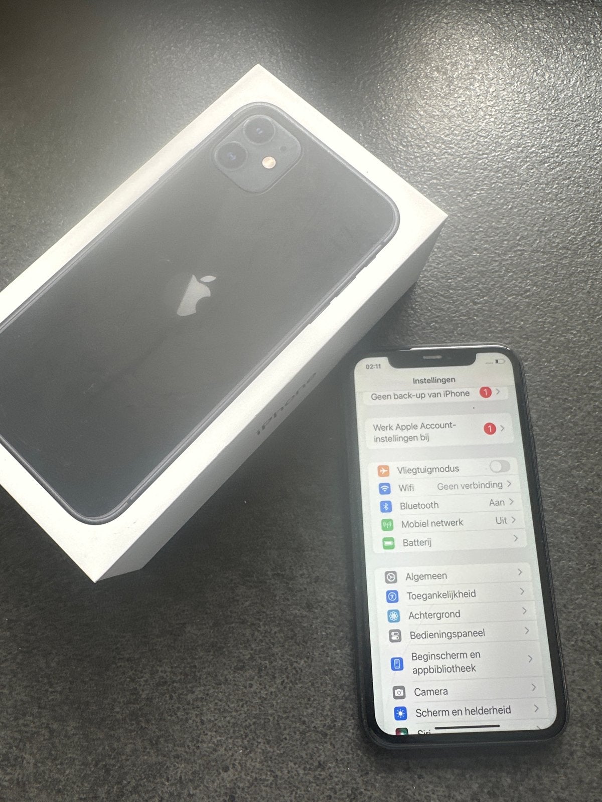 Apple iPhone 11 64GB Zwart - Zo goed als nieuw, Zwart, 77 %, Zo goed als nieuw, 64 GB