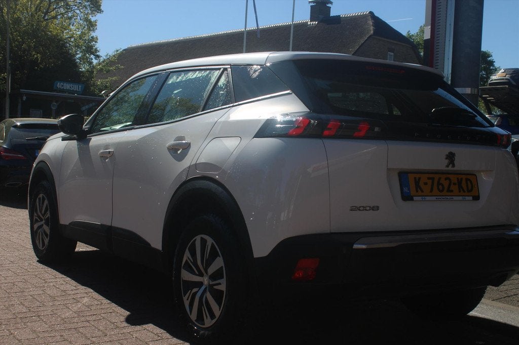 PEUGEOT 2008 1.2 PureTech *Active* | Carplay | Navigatie | C, 1163 kg, Gebruikt, 1199 cc, Wit