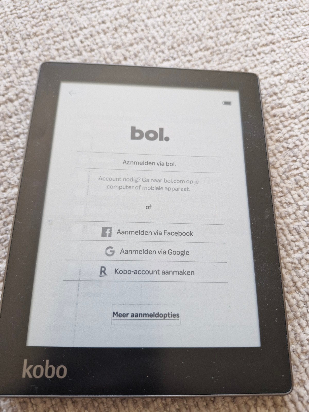 Kobo Aura N514 e-reader met hoesje - Zo goed als nieuw, Computers en Software, 6 inch of minder, Kobo, Ophalen of Verzenden, Zo goed als nieuw