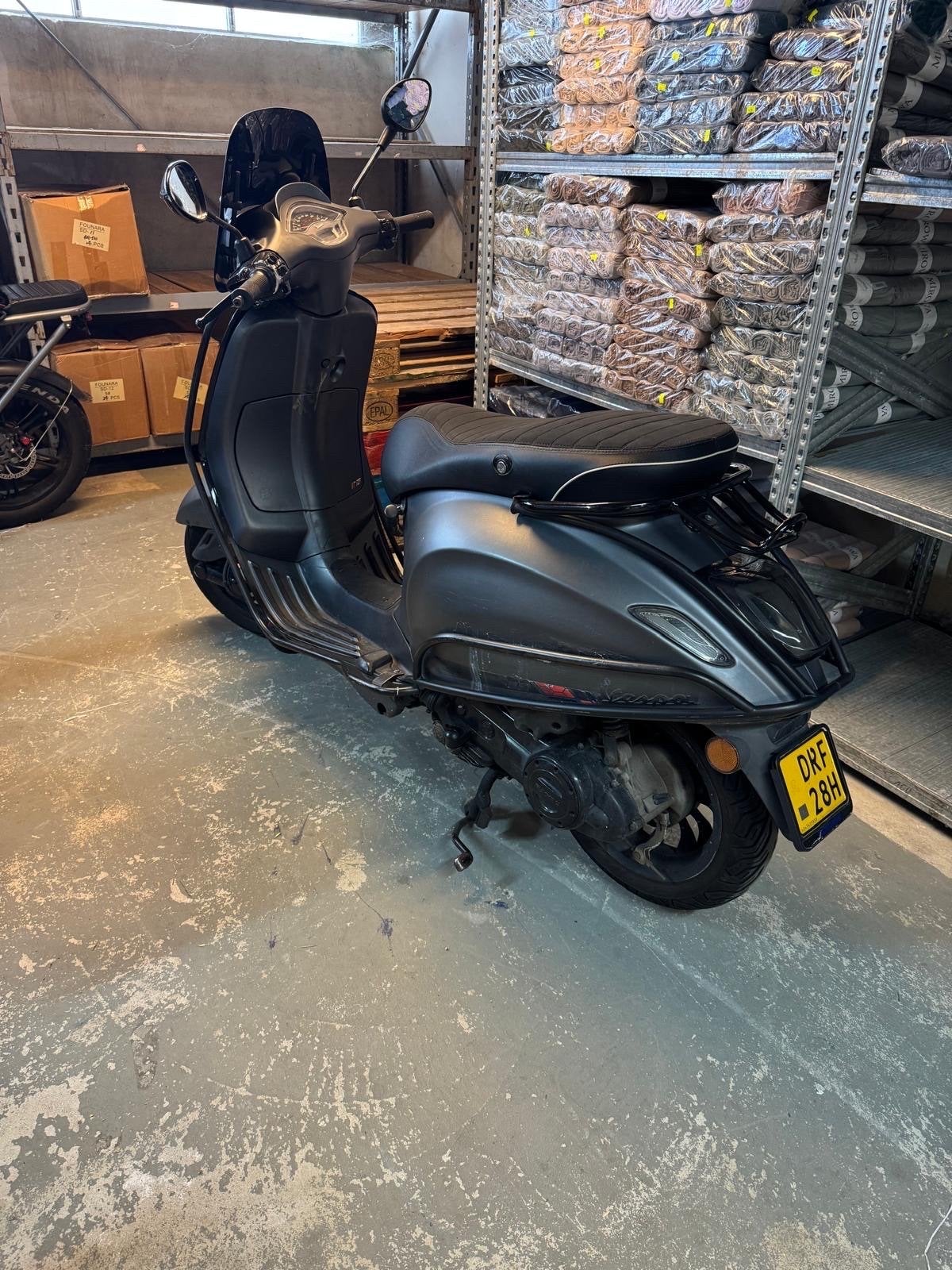 Vespa 2018 met mankementen aan de voorvork, Gebruikt, Maximaal 45 km/u, Vespa S, Ophalen of Verzenden