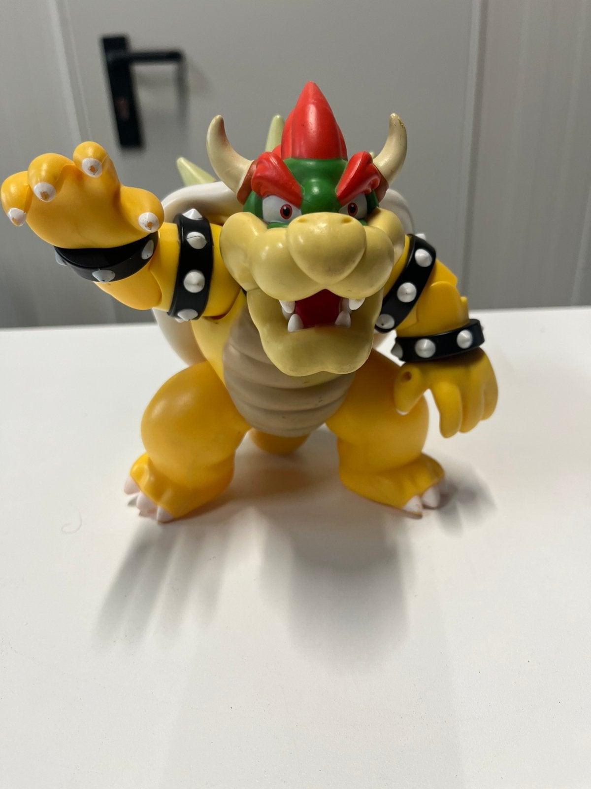 Bowser, Ophalen of Verzenden, Zo goed als nieuw