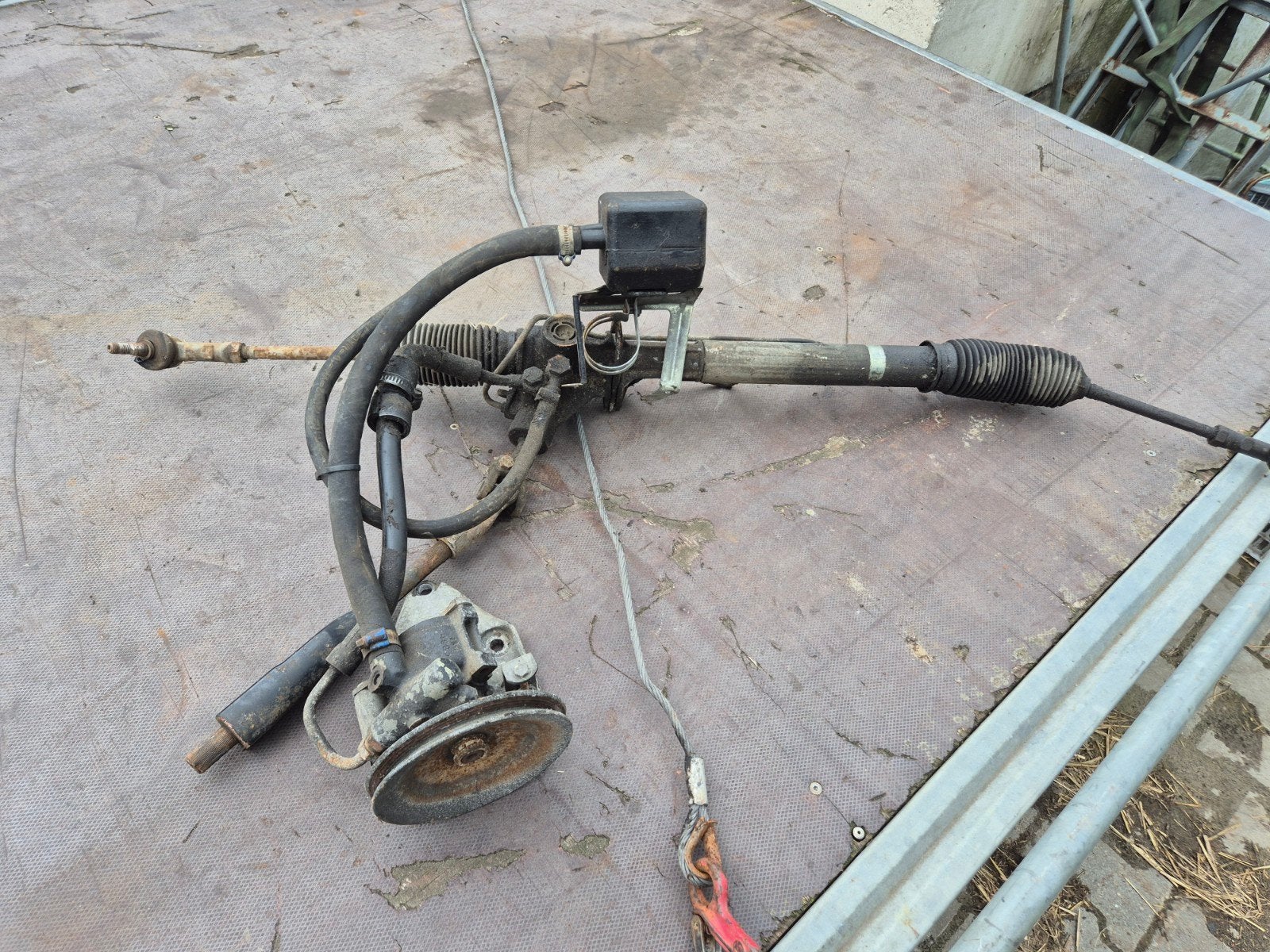 Tekoop Bekrachtigd stuurhuis volvo 240/244/245, Auto-onderdelen, Ophalen, Volvo
