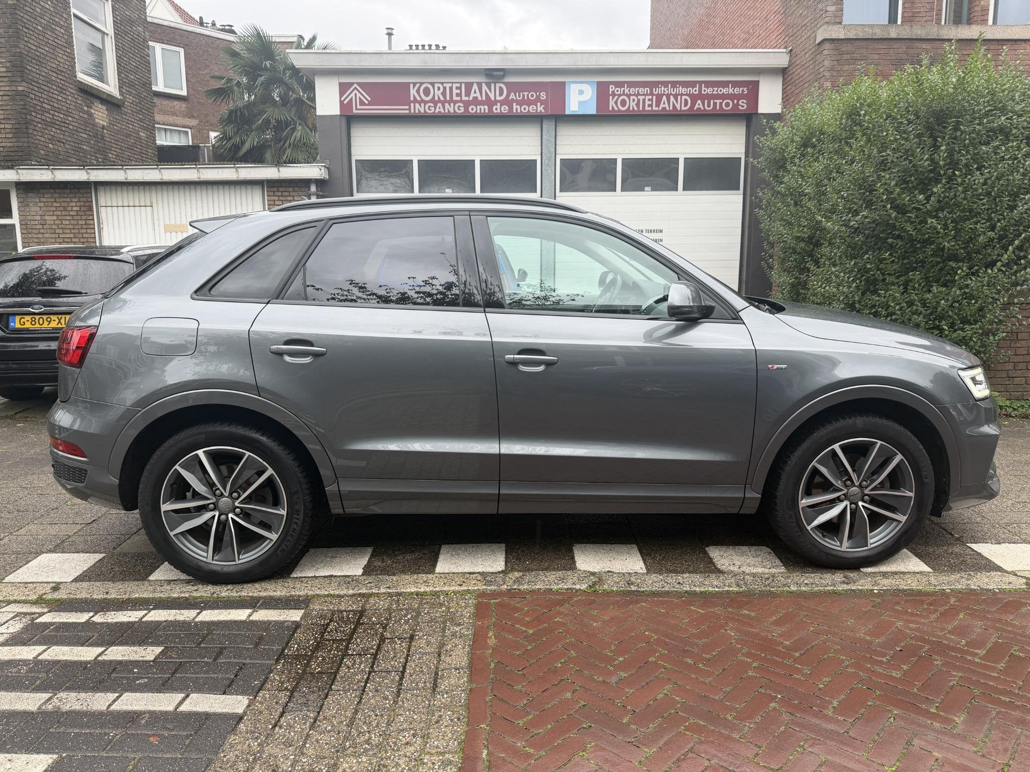 Audi Q3 1.4 TFSI CoD Sport S Line Edition, Auto's, 1380 kg, 4 cilinders, Leder en Stof, SUV of Terreinwagen