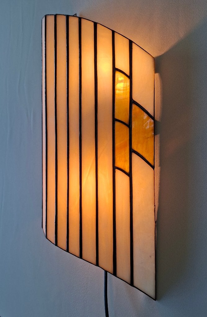 Tiffany  wandlamp met gekleurd glas  Art Deco., Meerkleurig, Ophalen of Verzenden, Overige merken, Inclusief lichtbron