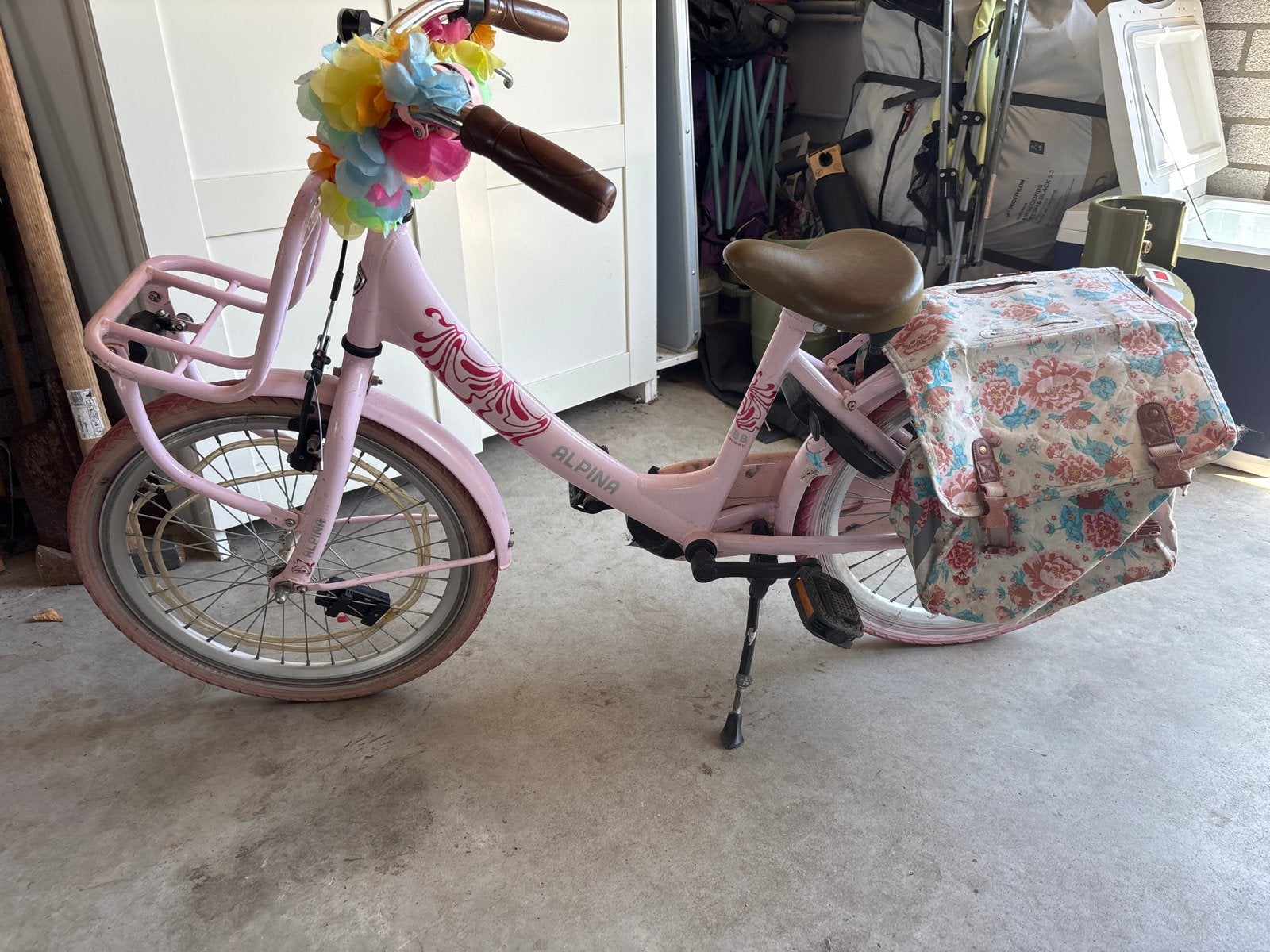 Alpina meisjesfiets 18 inch - roze met bloemen, Gebruikt, Velgrem, Ophalen of Verzenden, Handrem