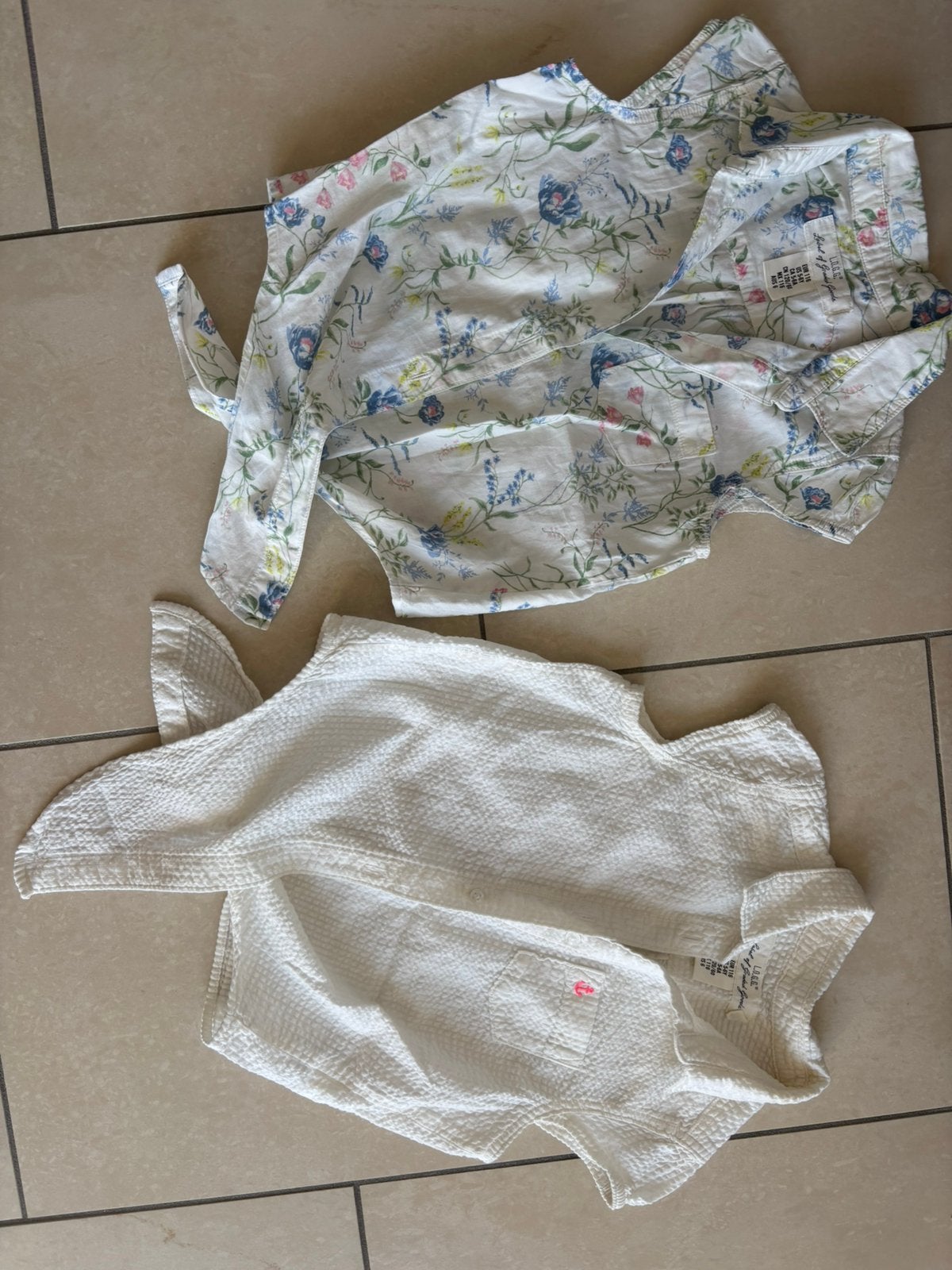 Nieuw twee blouse tops H&M maat 116, Ophalen of Verzenden, Nieuw, Meisje, Overhemd of Blouse