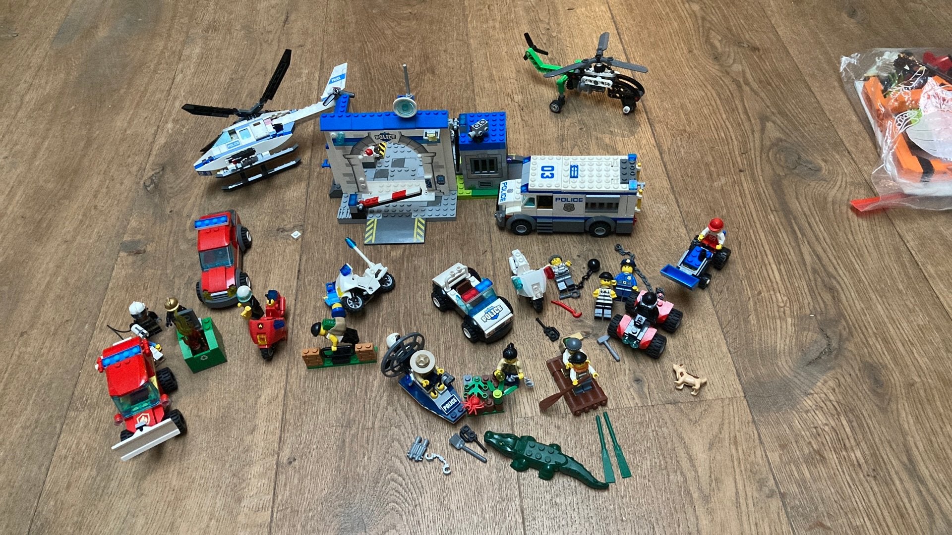 Lego city dorp diverse sets inclusief boekjes, Ophalen of Verzenden, Gebruikt