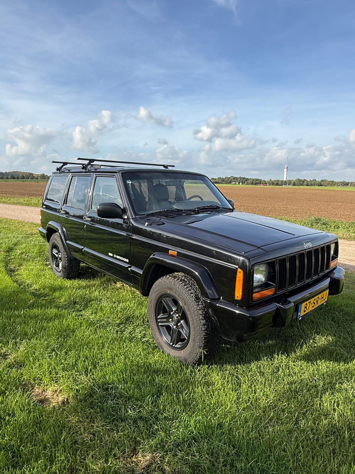 Jeep Cherokee 4.0 I AUT 1999 youngtimer, Automaat, Zwart, 3960 cc, Vierwielaandrijving