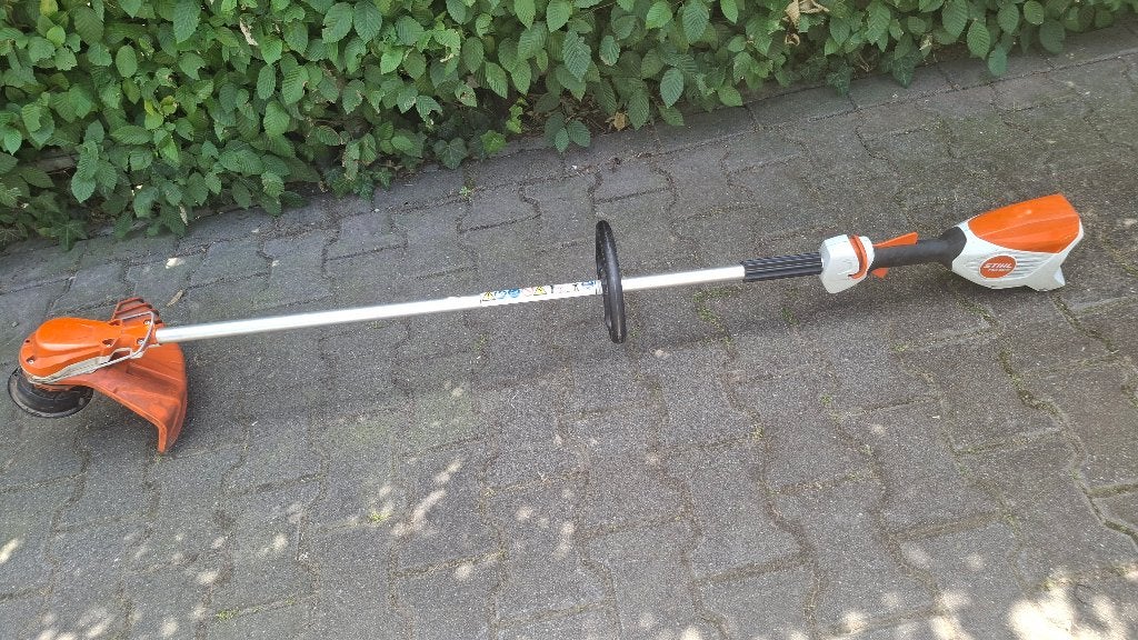 Stihl FSA 60 R Accu kantenmaaier, Ophalen, ,, Accu, Zo goed als nieuw