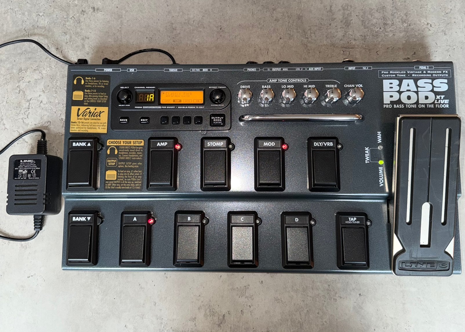 Line 6 Bass Pod XT Live - inclusief originele adapter, Ophalen of Verzenden, Zo goed als nieuw, Multi-effect