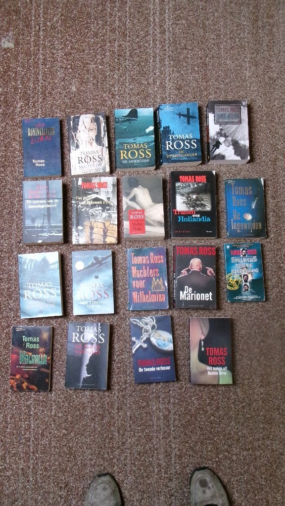 19 boeken van Tomas ross, Ophalen of Verzenden, Gelezen, Tomas Ross, Nederland