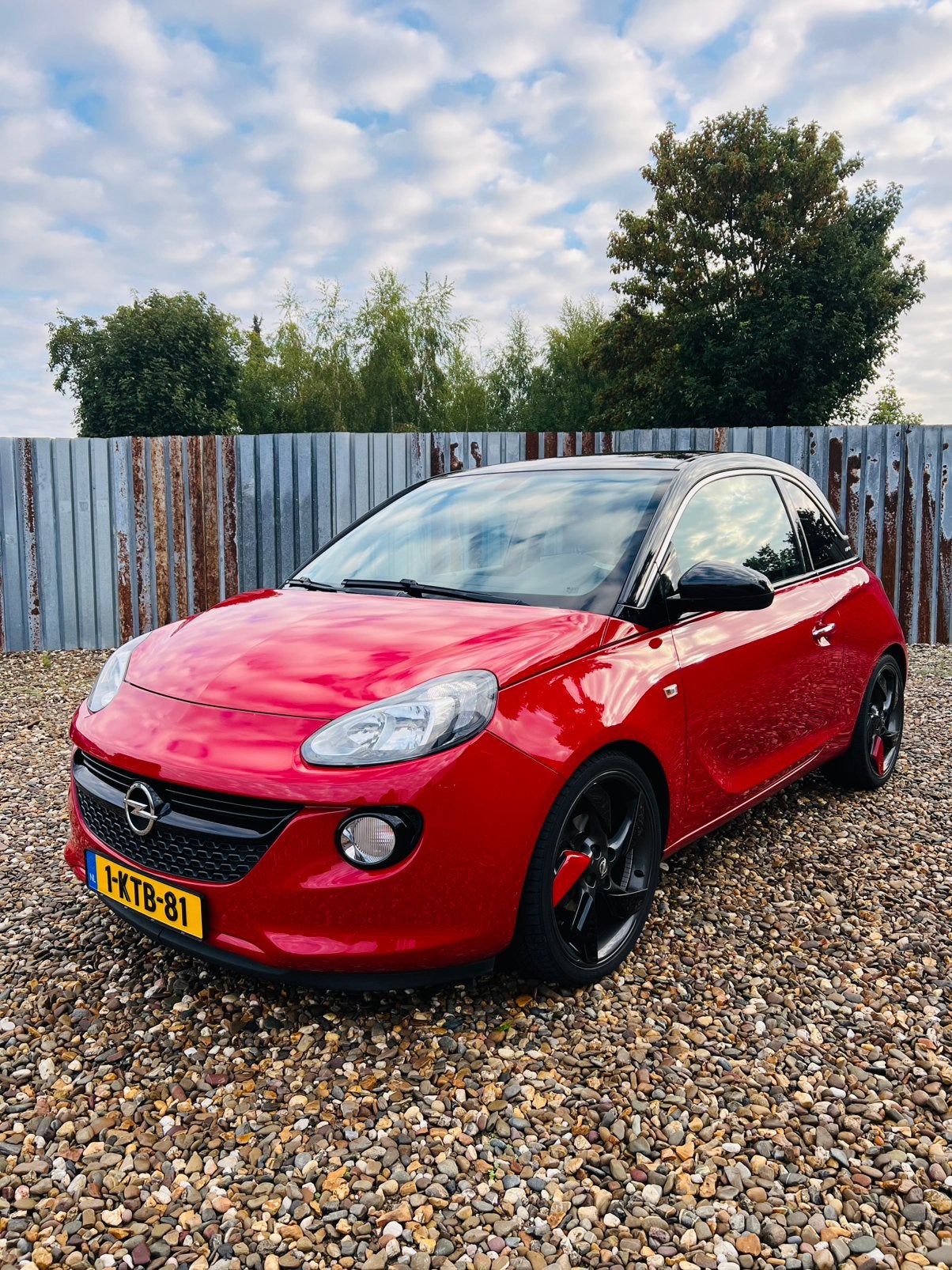 Opel ADAM 1.4-16V GLAM 100 pk 2013 Leder Airco Nieuwstaat!, Auto's, Voorwielaandrijving, Dealer onderhouden, ADAM, 40 €/maand