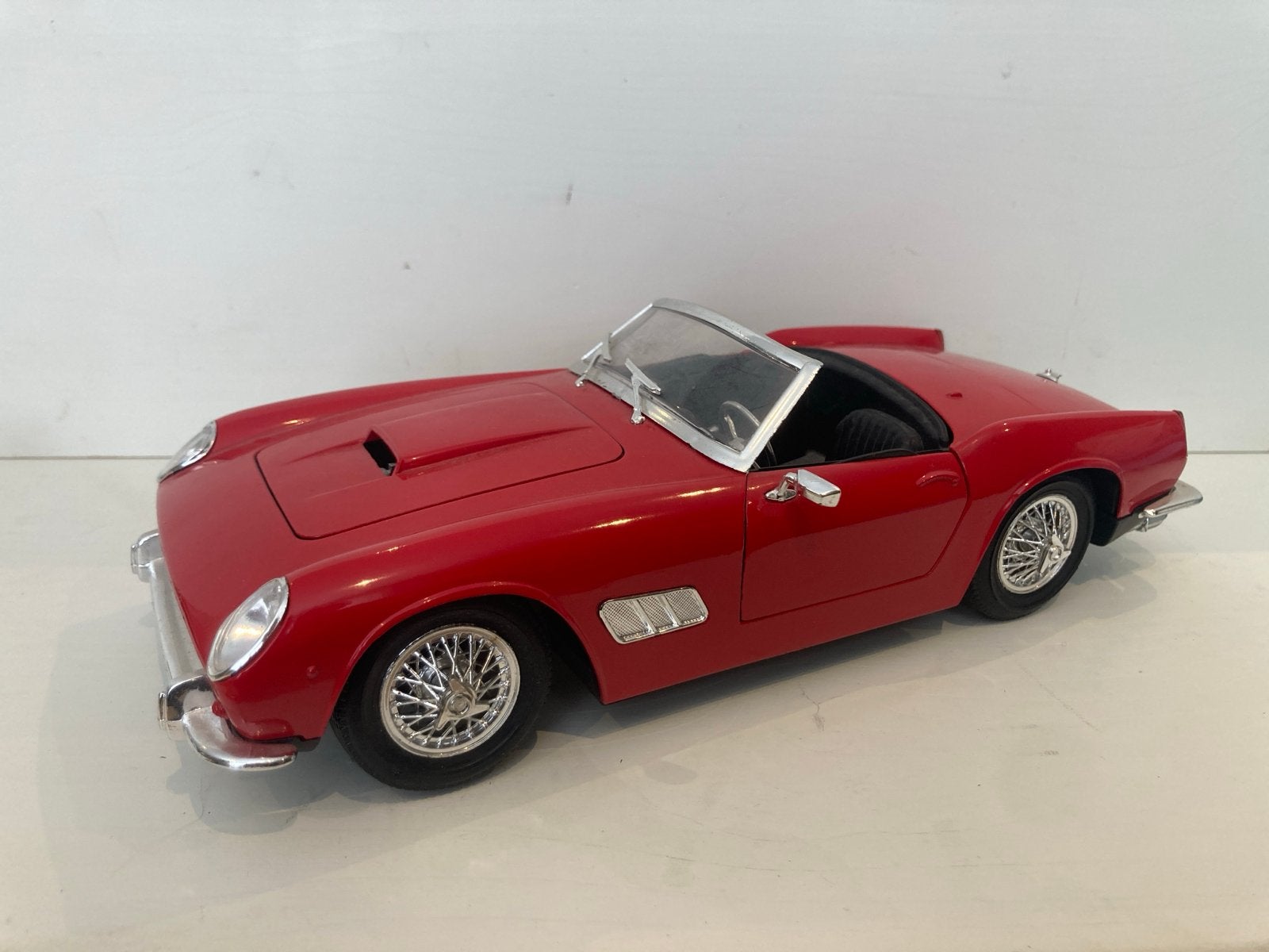 1:16 Rode Tonka POLISTIL Ferrari California Serie Gold TG, Ophalen, Zo goed als nieuw, Auto