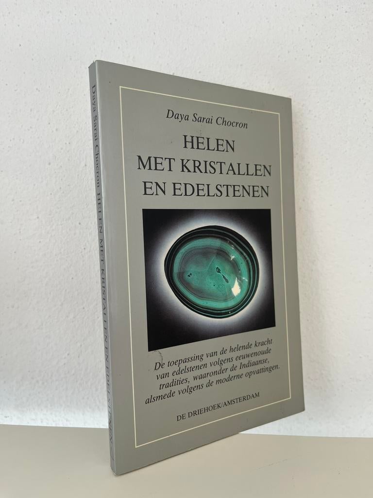 Helen met kristallen en edelstenen - Daya Sarai Chocron, Boeken, Ophalen of Verzenden, Zo goed als nieuw, Spiritualiteit algemeen