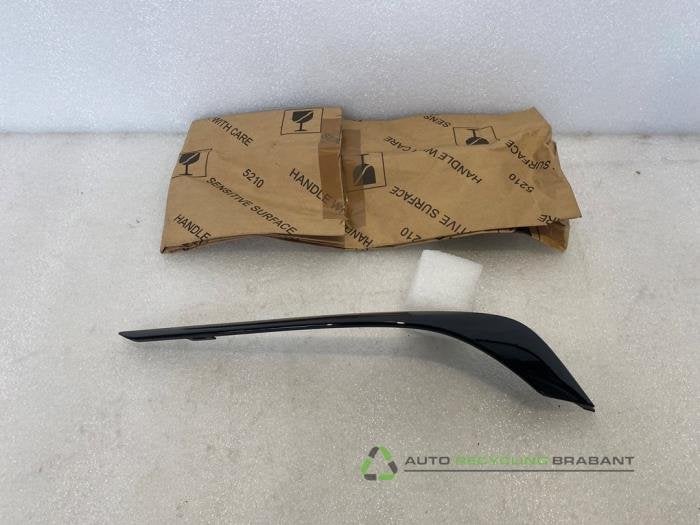 Sierstrip van een Opel Insignia, Gebruikt, -, -, Opel