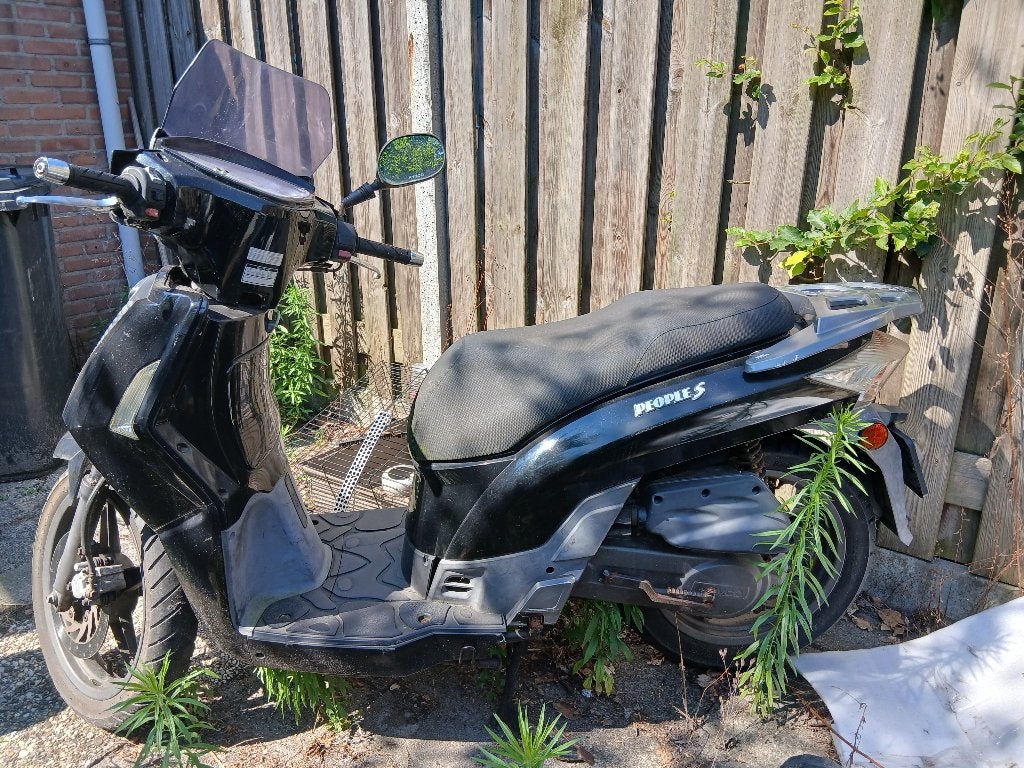 Scooter (LeesGoedDeOmschrijving), Ophalen, Gebruikt, Kymco, Benzine
