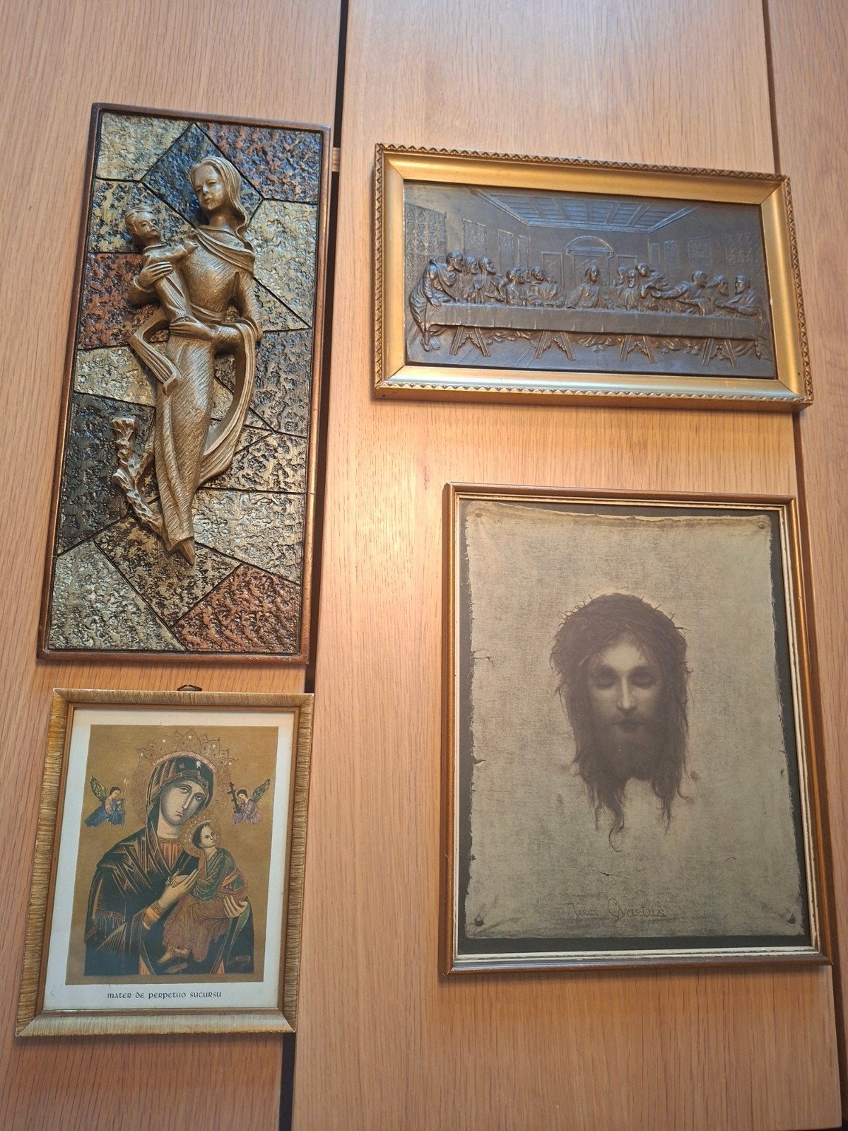 4 religieuze afbeeldingen prent en reliëf, Antiek en Kunst, Ophalen of Verzenden