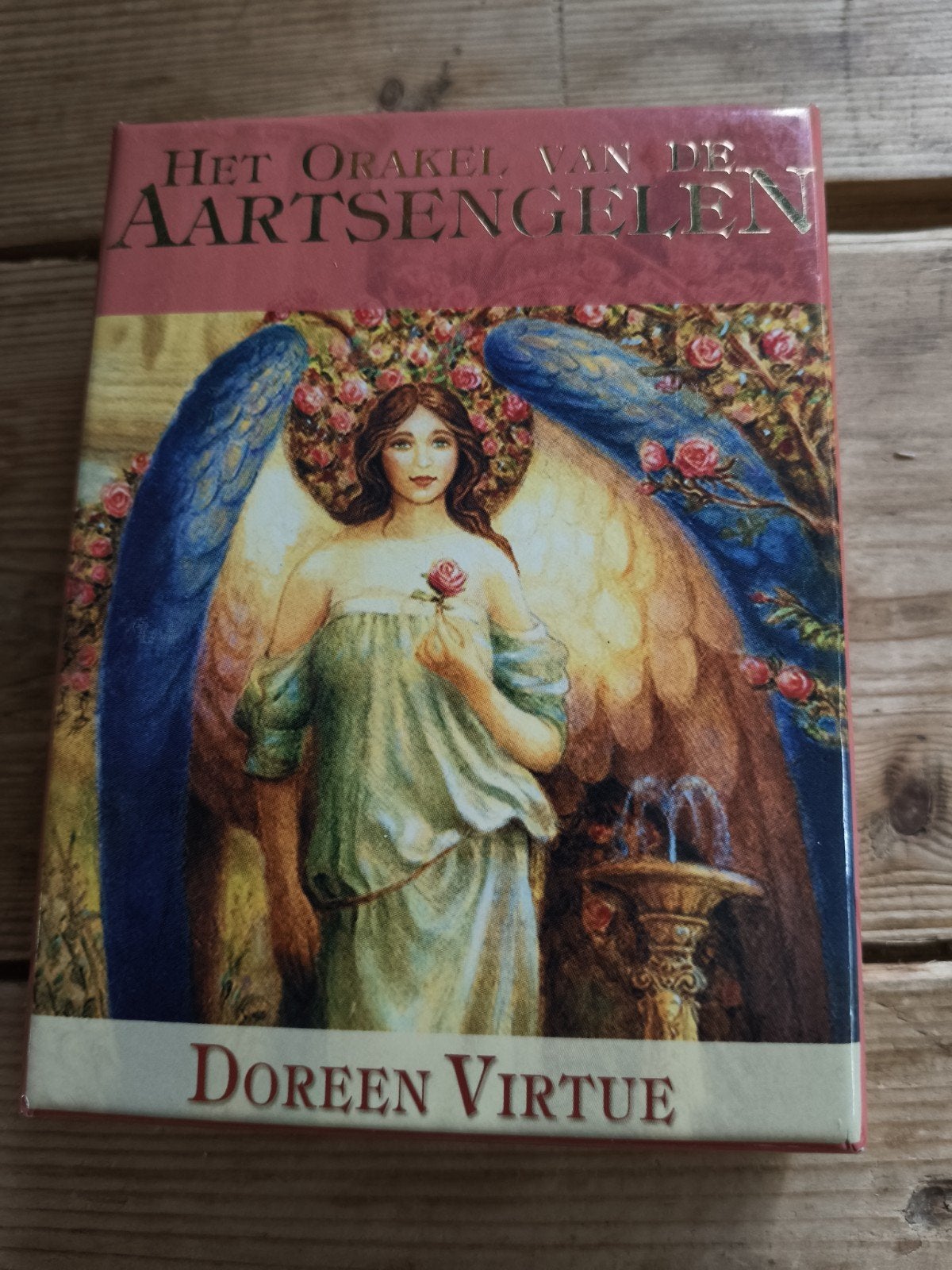 Doreen Virtue - Aartsengelen orakel, Boeken, Tarot of Kaarten leggen, Overige typen, Ophalen of Verzenden, Zo goed als nieuw