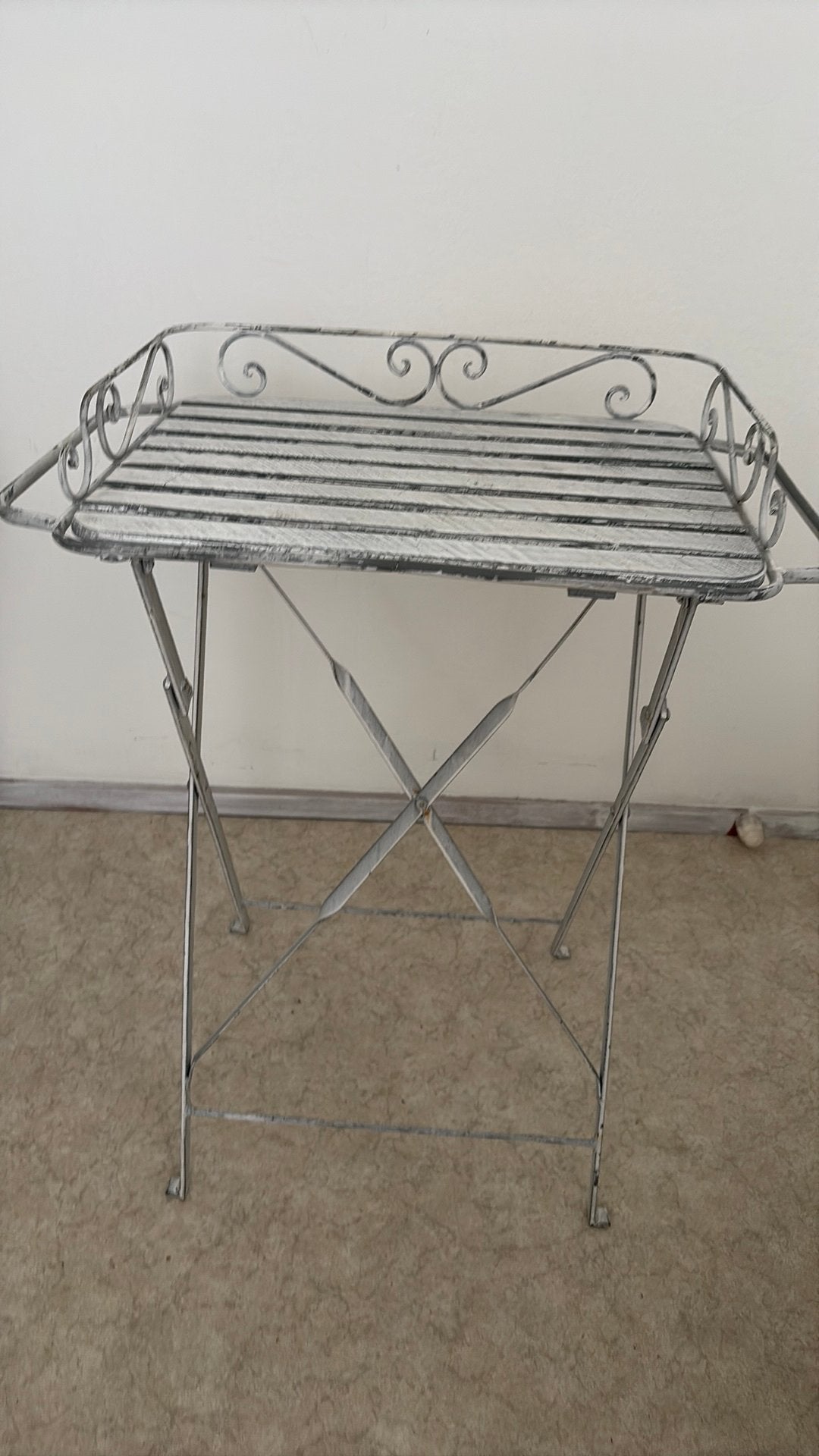 Brocante metalen inklaptafeltje, Ophalen, Minder dan 55 cm, Gebruikt, Metaal of Aluminium