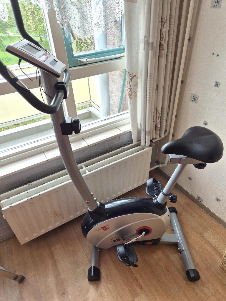 Hometrainer - Christopeit Sport, Ophalen, Zo goed als nieuw, Benen, Hometrainer