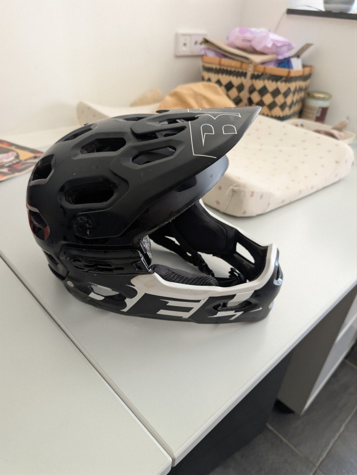 BELL Super 3R MIPS Downhill Fietshelm Mat Zwart/Grijs XL, Fietsen en Brommers, Gebruikt, Ophalen of Verzenden, Bell, XL